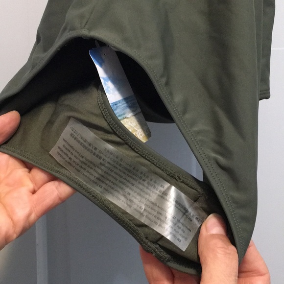 Bathing suit - Picture 6 of 6